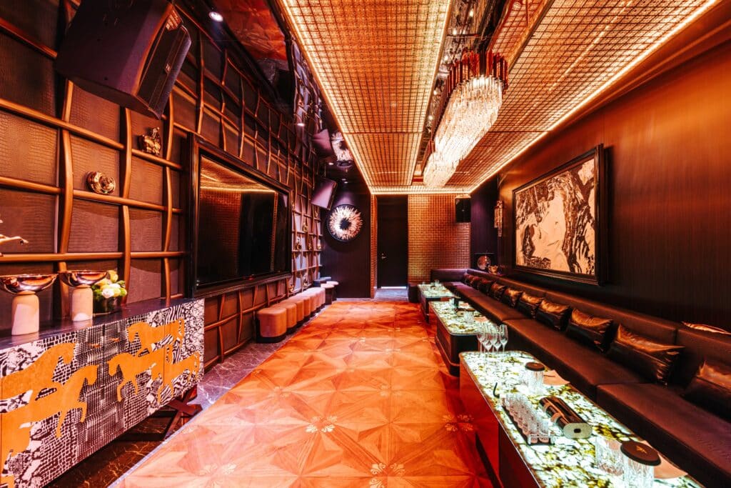 YE Shanghai club experience